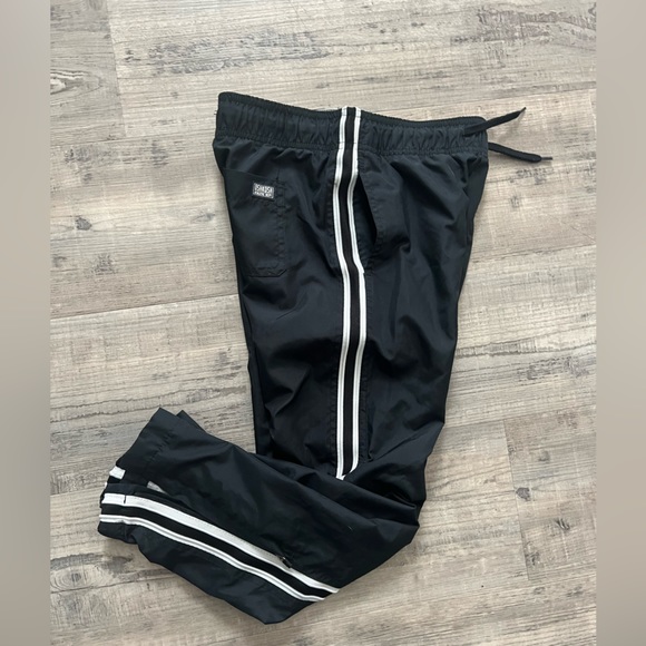 OshKosh Black Track Pants with White, size 8 - Picture 2 of 8
